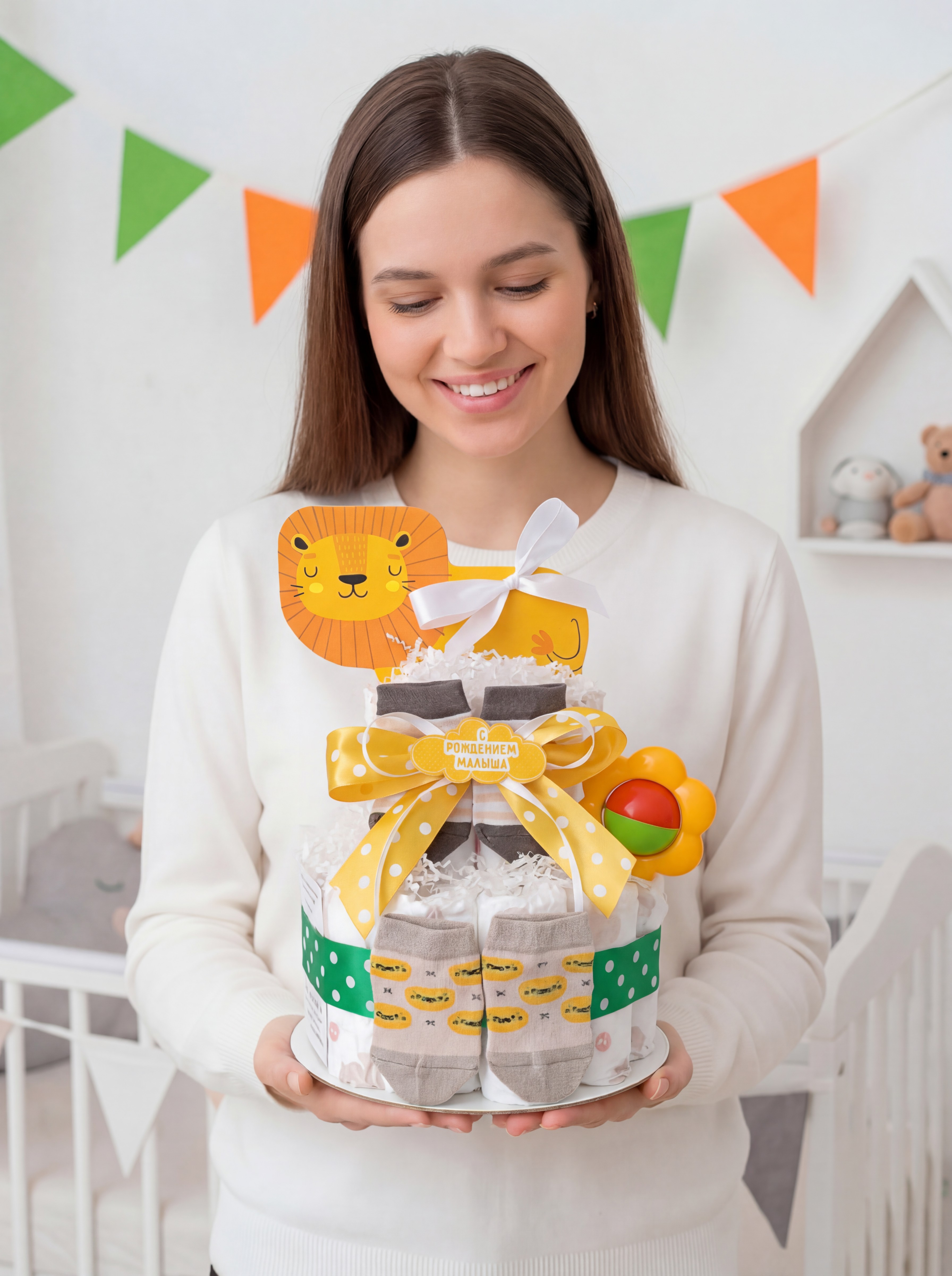 Торт из памперсов "Лев" на рождение мальчика
