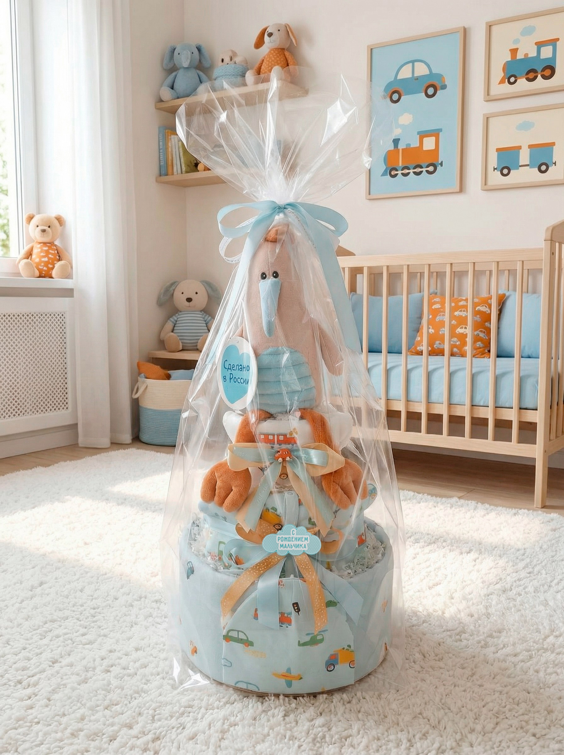 Большой торт из памперсов "Птенчик и машинки"